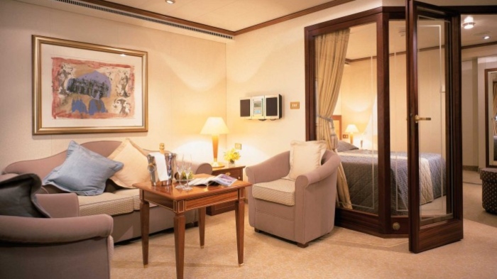 cruise ship rooms suite